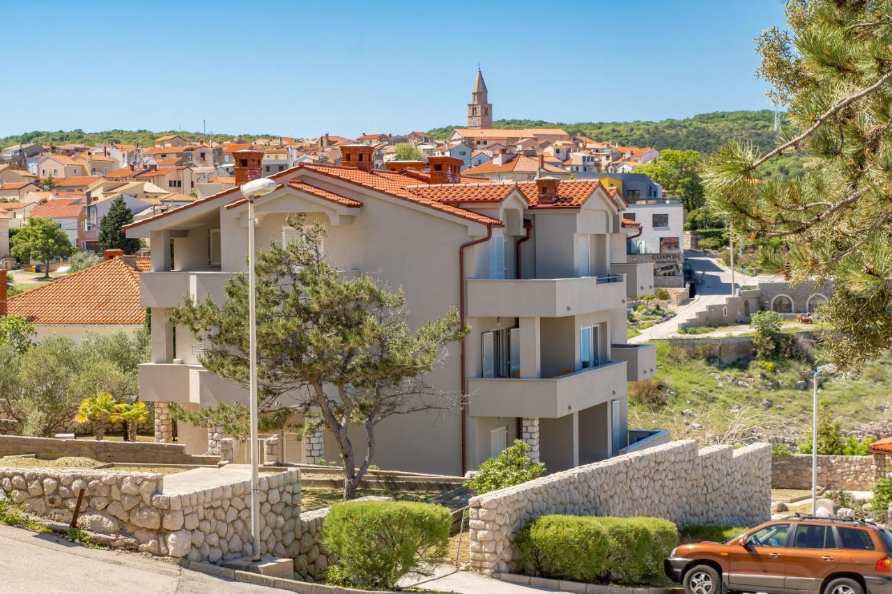Apartmani Heni Vrbnik Ngoại thất bức ảnh