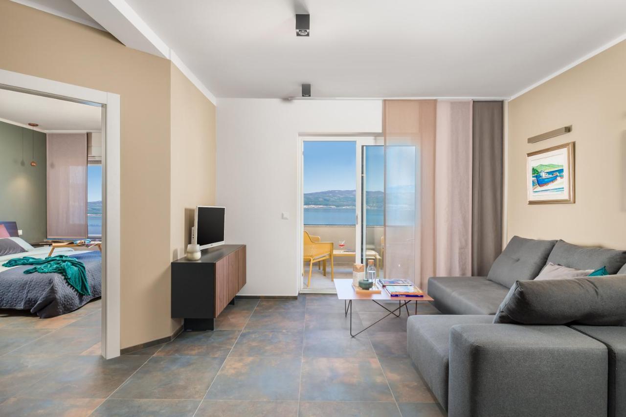 Apartmani Heni Vrbnik Ngoại thất bức ảnh