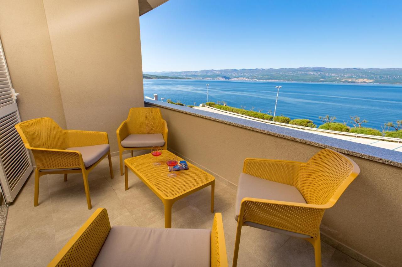 Apartmani Heni Vrbnik Ngoại thất bức ảnh