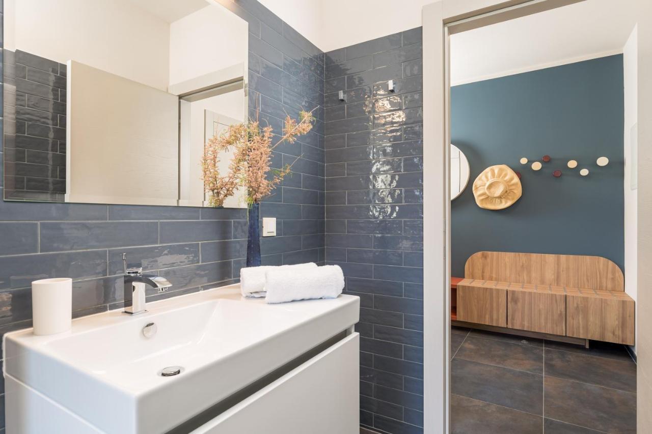 Apartmani Heni Vrbnik Ngoại thất bức ảnh