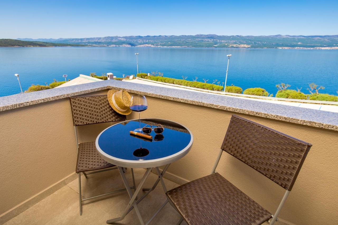 Apartmani Heni Vrbnik Ngoại thất bức ảnh